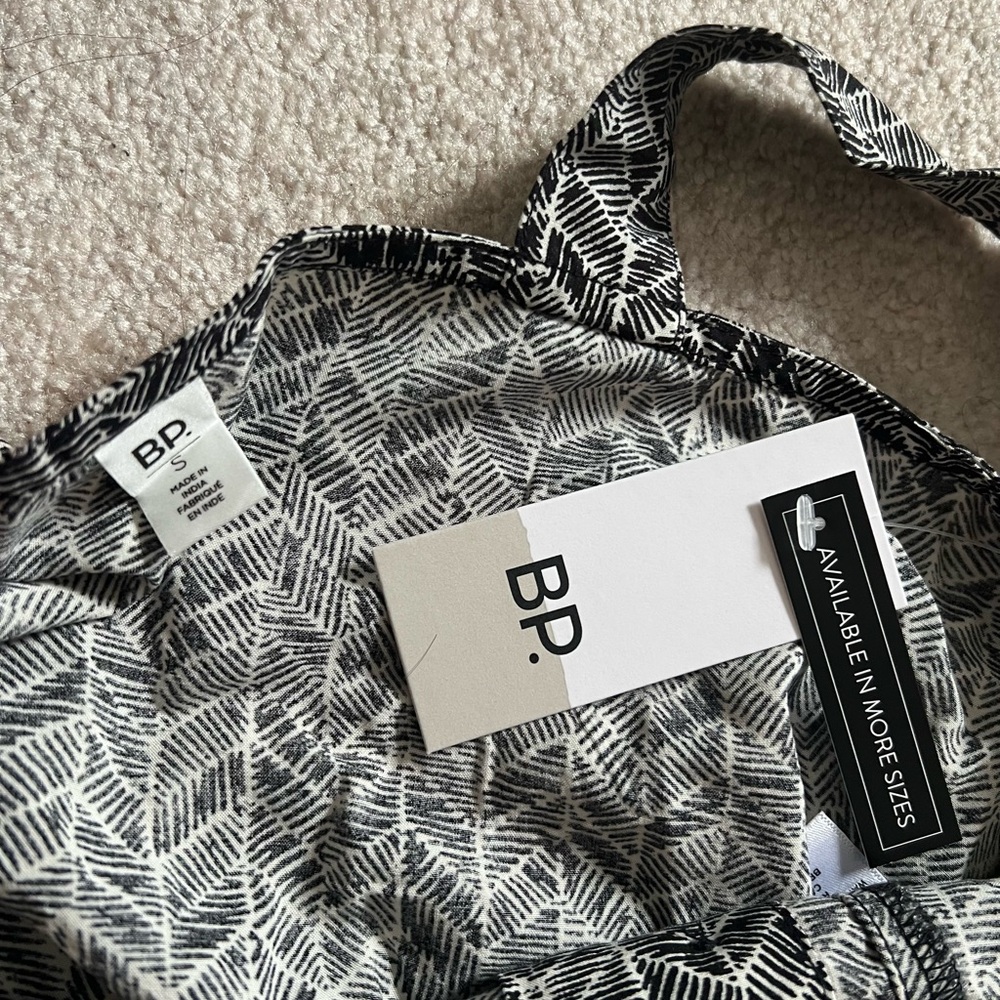 BP Patterned Tank Top - Picture 3 of 3